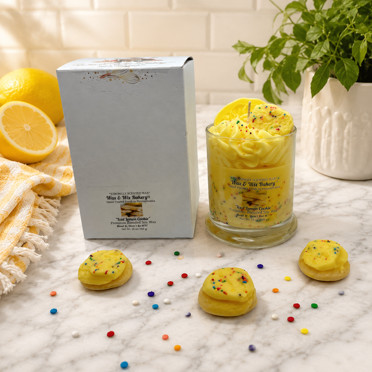 Lemon Cookie Candle. Large 13 oz. Soy Candle/Cookies and Lemons. Strongly Scented Candle