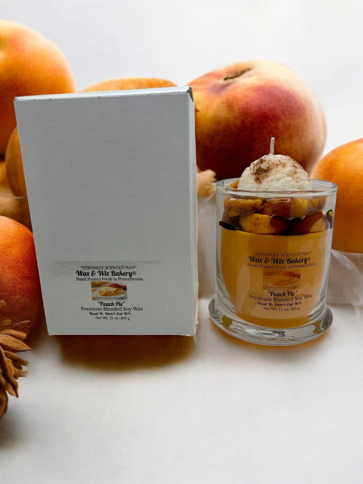 Peach Pie Candle. 13 oz. Soy Candle/Peaches, Ice Cream, Cinnamon. Strongly Scented Candle. Dessert Candle/Summer Candle/Food Candle