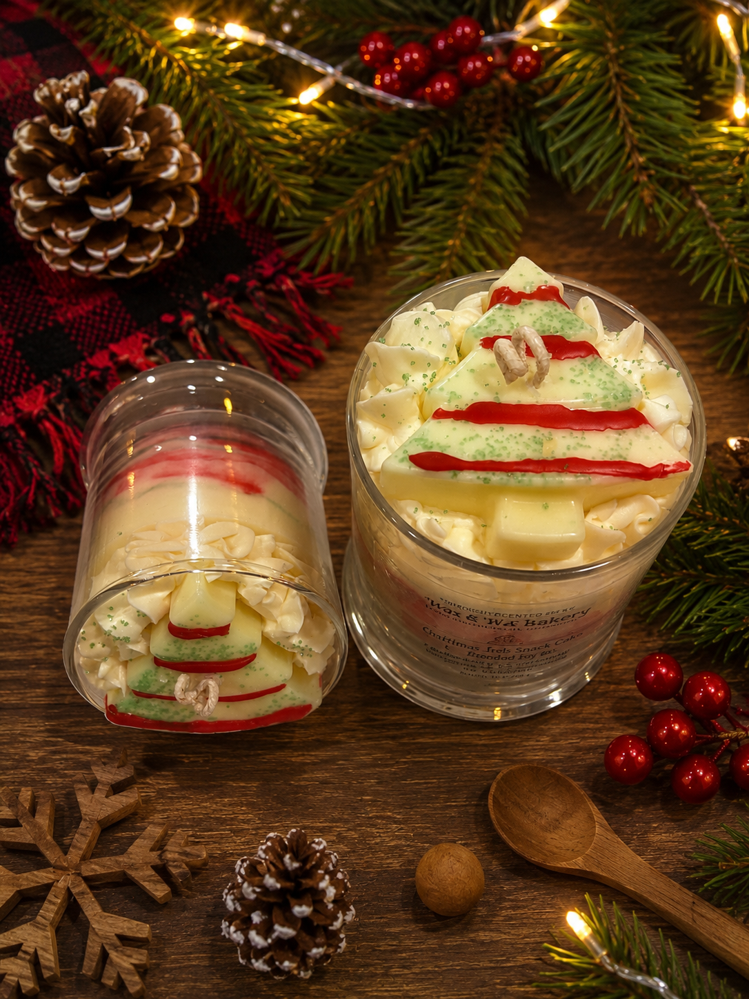 Christmas Tree Snack Cake Candle. 13oz. Soy Candle/Strong Scented Candle/Holiday Candle/Winter Candle/Dessert Candle