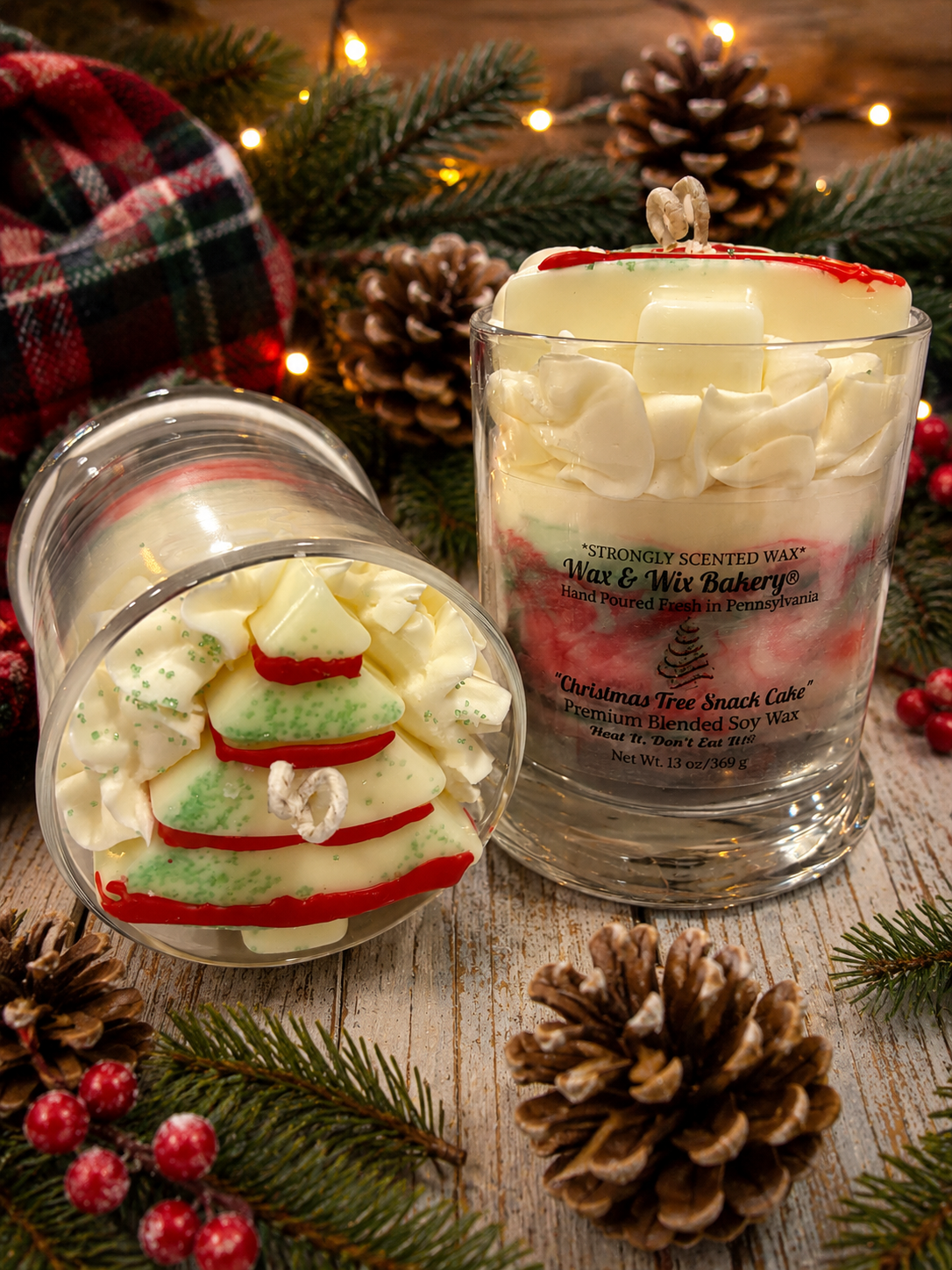 Christmas Tree Snack Cake Candle. 13oz. Soy Candle/Strong Scented Candle/Holiday Candle/Winter Candle/Dessert Candle