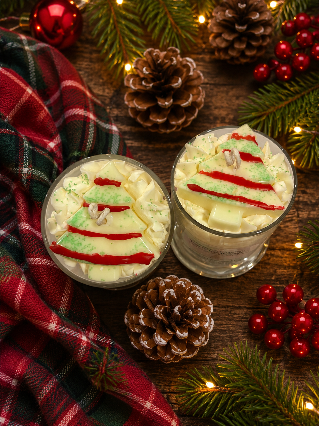 Christmas Tree Snack Cake Candle. 13oz. Soy Candle/Strong Scented Candle/Holiday Candle/Winter Candle/Dessert Candle