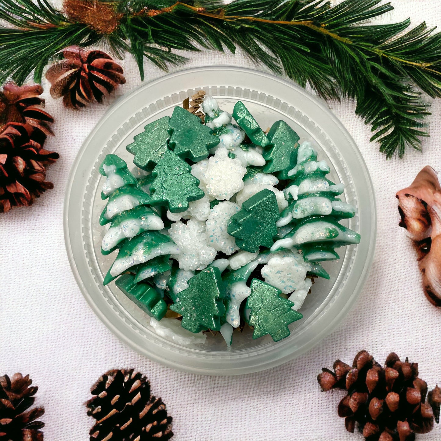 Christmas Tree Wax Melts. 3 Ounces/Soy Wax Melts/Snowflakes/Trees/Strongly Scented Wax Melts/ Wax Tarts for Wax Warmers/Holiday Wax Melts