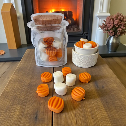 Vanilla Pumpkin Marshmallow Wax Melts. 4.65 oz./Soy Wax Melts/Strongly Scented Wax Melts/Pumpkin and Marshmallow Wax Melts. 9 Pieces