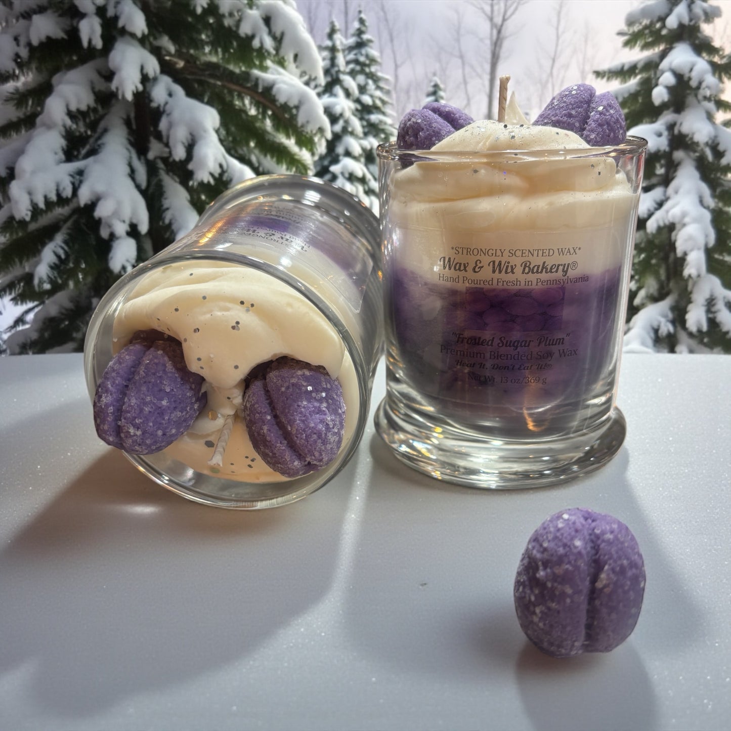 Frosted Sugar Plum Candle. 13oz. Soy Candle/Strong Scented Candle/Holiday Candle/Winter Candle