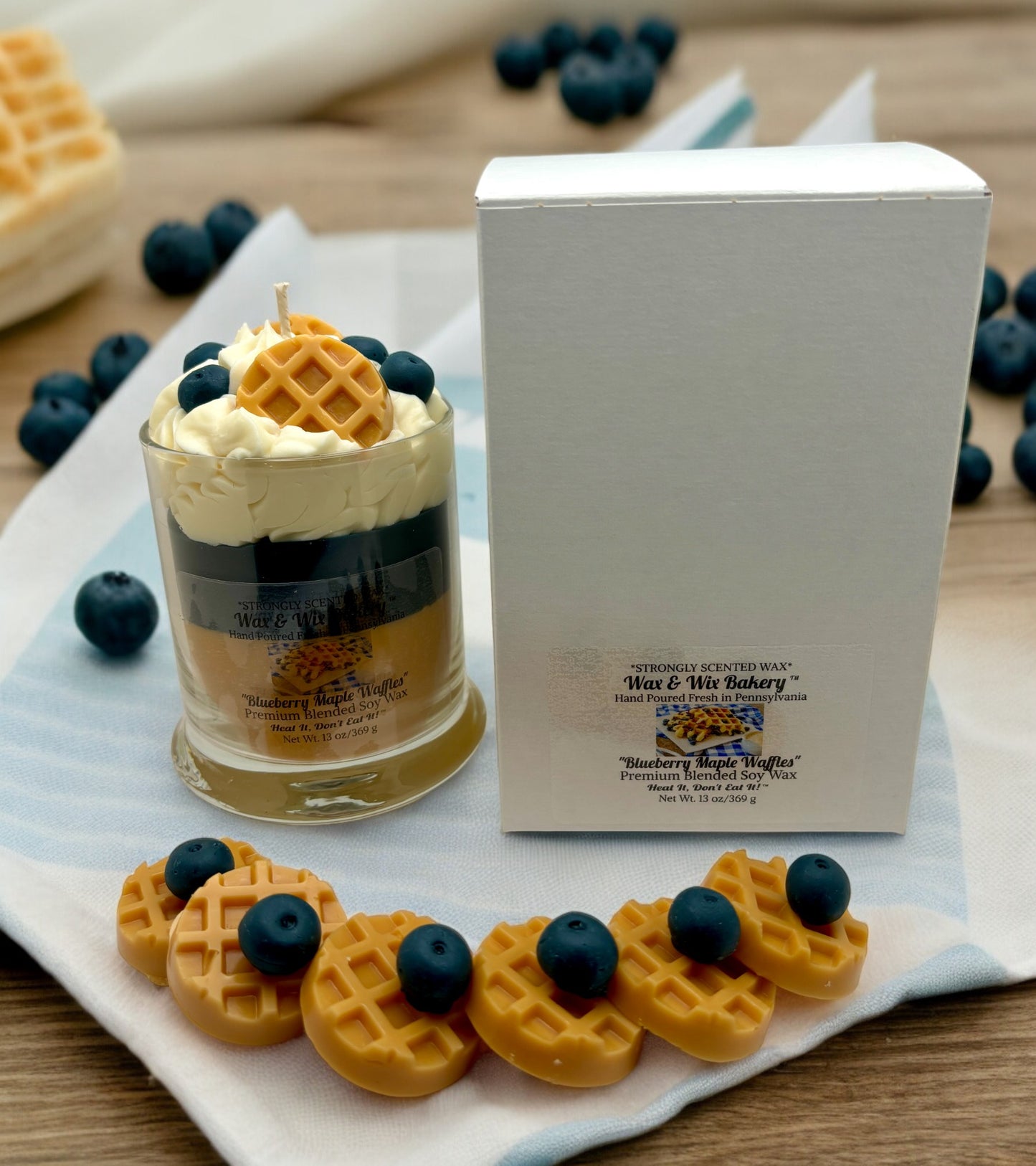 Blueberry Maple Waffle Candle. 13 oz. Large Soy Candle/Waffles, Blueberries, Maple Syrup. Strongly Scented Candle.