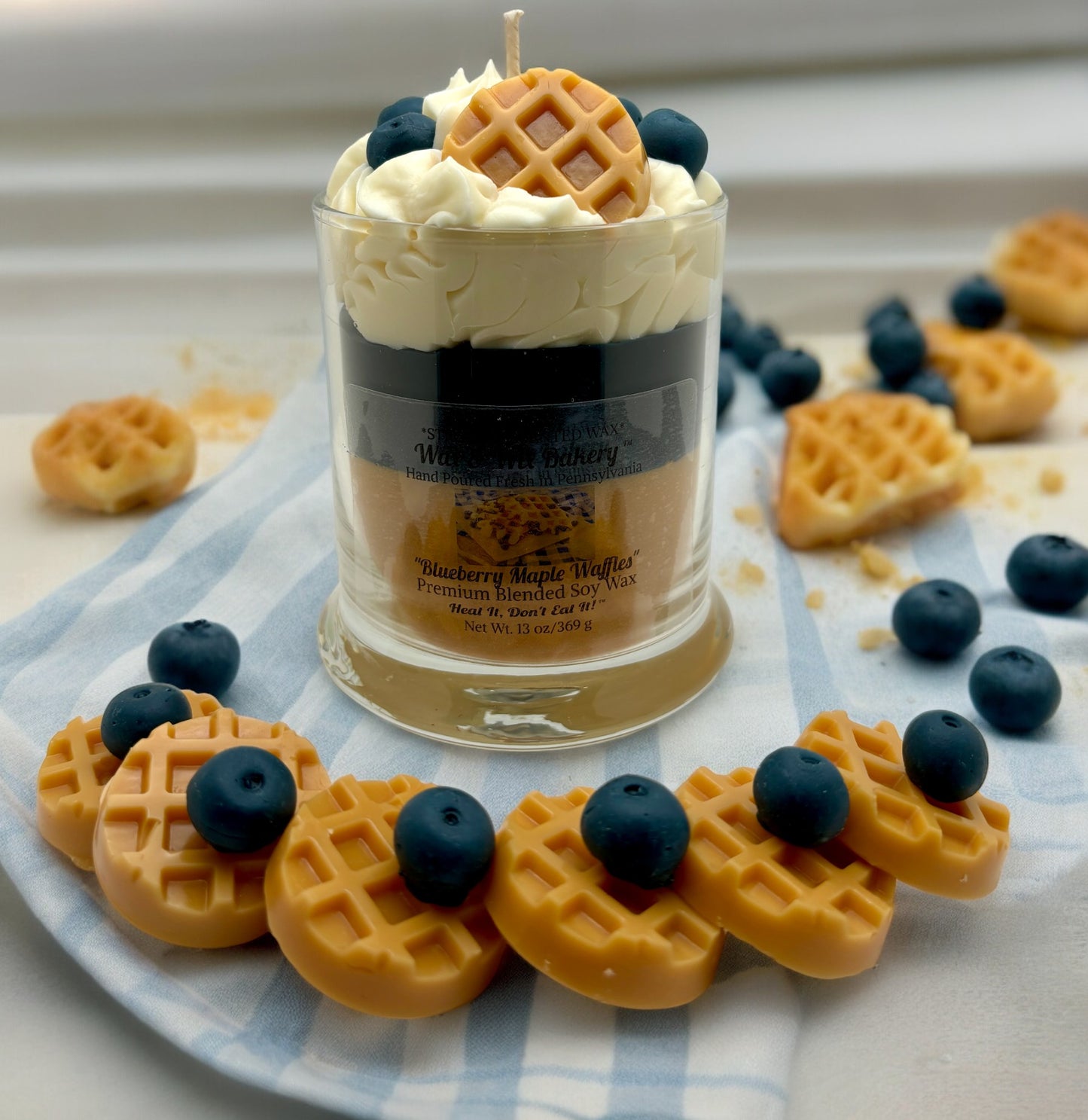 Blueberry Maple Waffle Candle. 13 oz. Large Soy Candle/Waffles, Blueberries, Maple Syrup. Strongly Scented Candle.