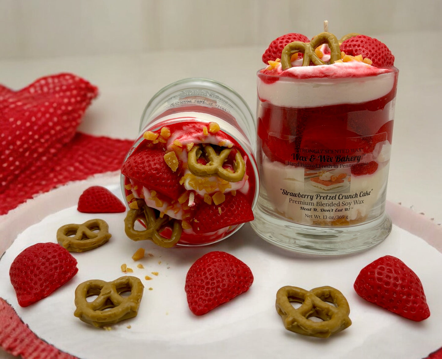 Strawberry Pretzel Crunch Cake Candle. Large 13 oz. Soy Candle/Strawberry Dessert Candle. Strongly Scented Candle