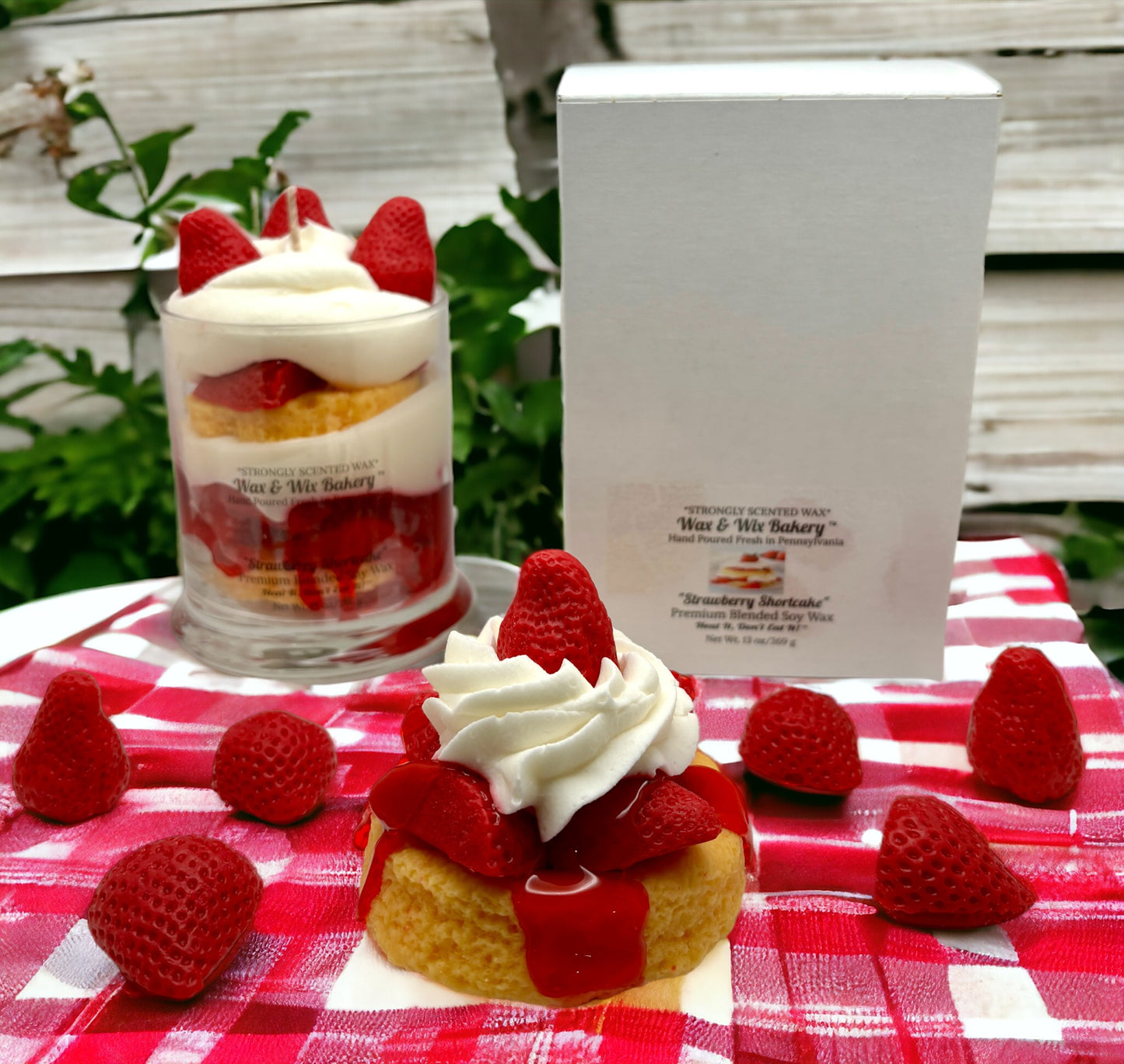 Strawberry Shortcake Candle. Large 13 oz. Soy Candle/Strawberry Summer Candle. Strongly Scented Candle