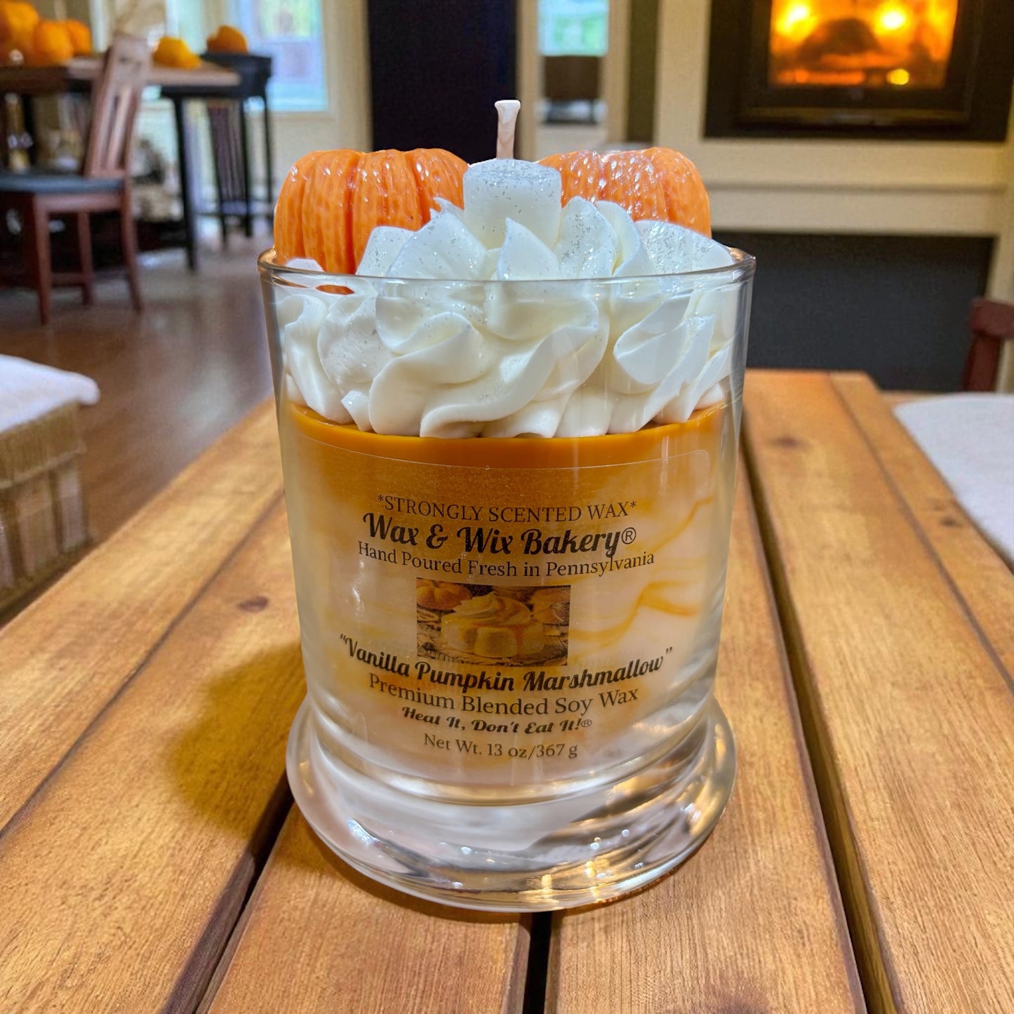 Vanilla Pumpkin Marshmallow Candle. 13oz. Soy Candle/Strong Scented Candle/Pumpkin Candle/Holiday Candle/Fall Candle