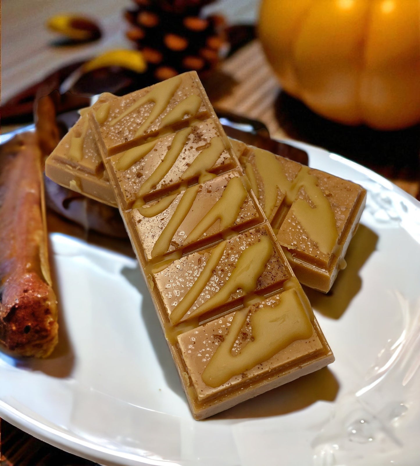 Caramel Pumpkin Swirl Snap Bar. Strongly Scented Soy Wax. Wax Melts/Wax Tarts/Snap Bar for Wax Warmers. 1.75 Oz. 1 Bar