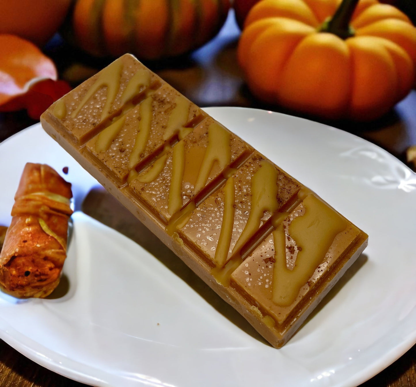Caramel Pumpkin Swirl Snap Bar. Strongly Scented Soy Wax. Wax Melts/Wax Tarts/Snap Bar for Wax Warmers. 1.75 Oz. 1 Bar