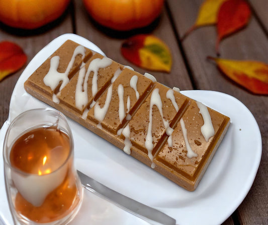 Pumpkin Spice Muffin with Drizzle Snap Bar. Strongly Scented Soy Wax. Wax Melts/Wax Tarts/Snap Bar for Wax Warmers. 1.75 Oz. 1 Bar