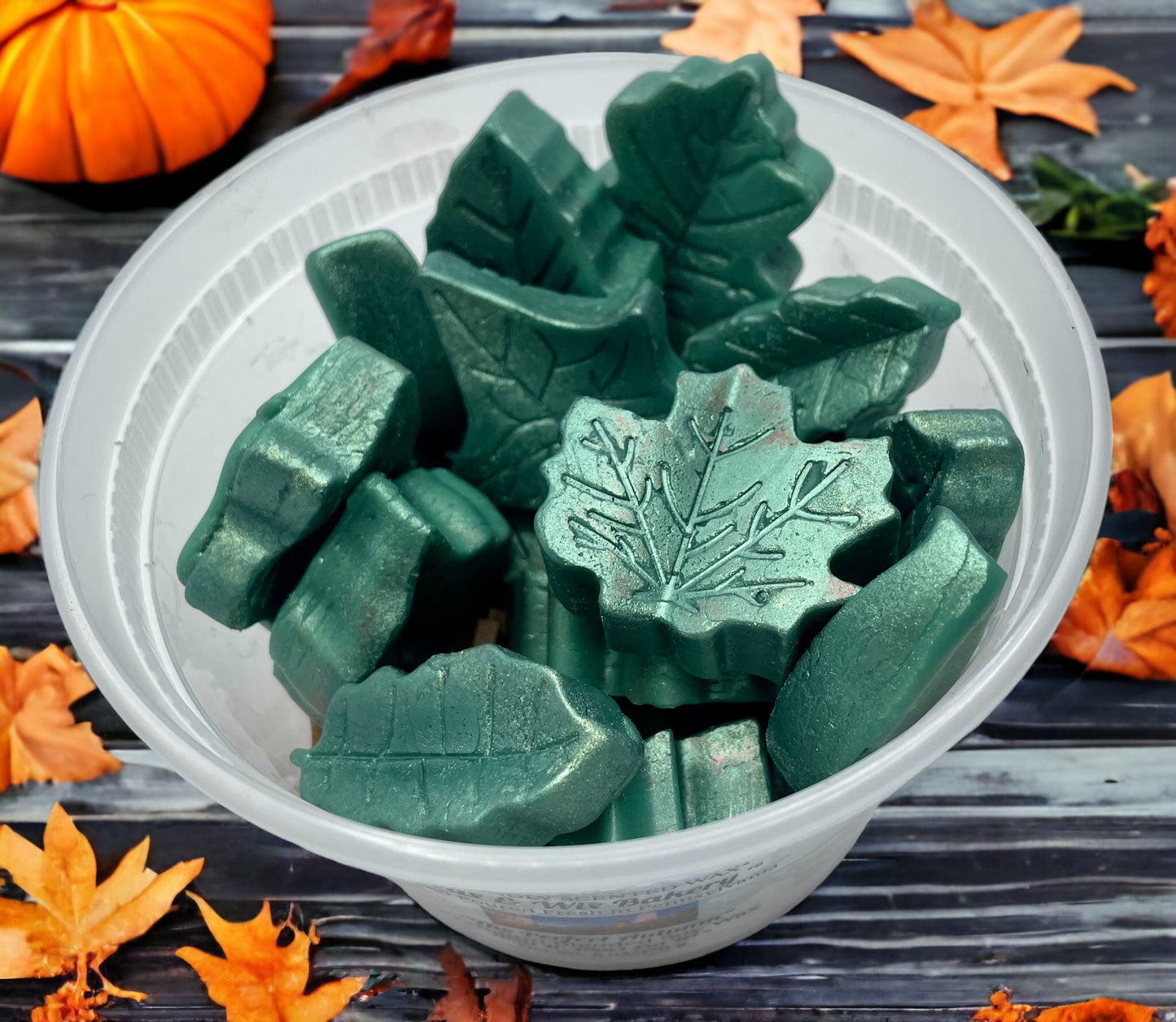 Leaves Wax Melts. The Perfect Autumn. 6 Oz. Soy Wax Melts/Leaf Shaped/Strongly Scented Wax Melts/Wax Tarts for Wax Warmers/Fall Wax Melts