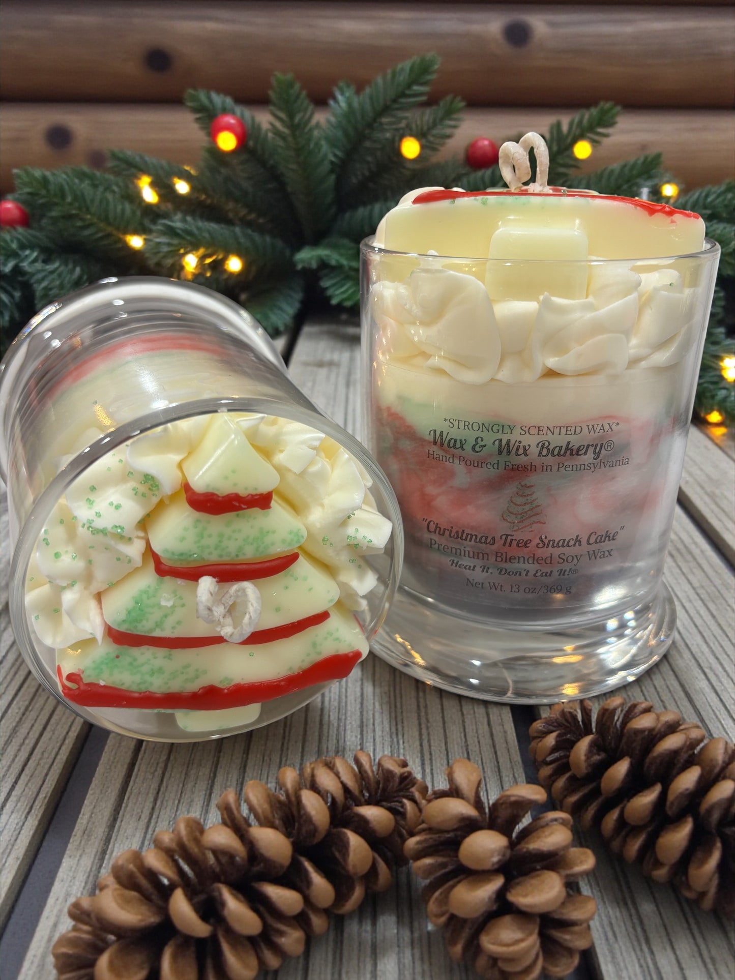 Christmas Tree Snack Cake Candle. 13oz. Soy Candle/Strong Scented Candle/Holiday Candle/Winter Candle/Dessert Candle