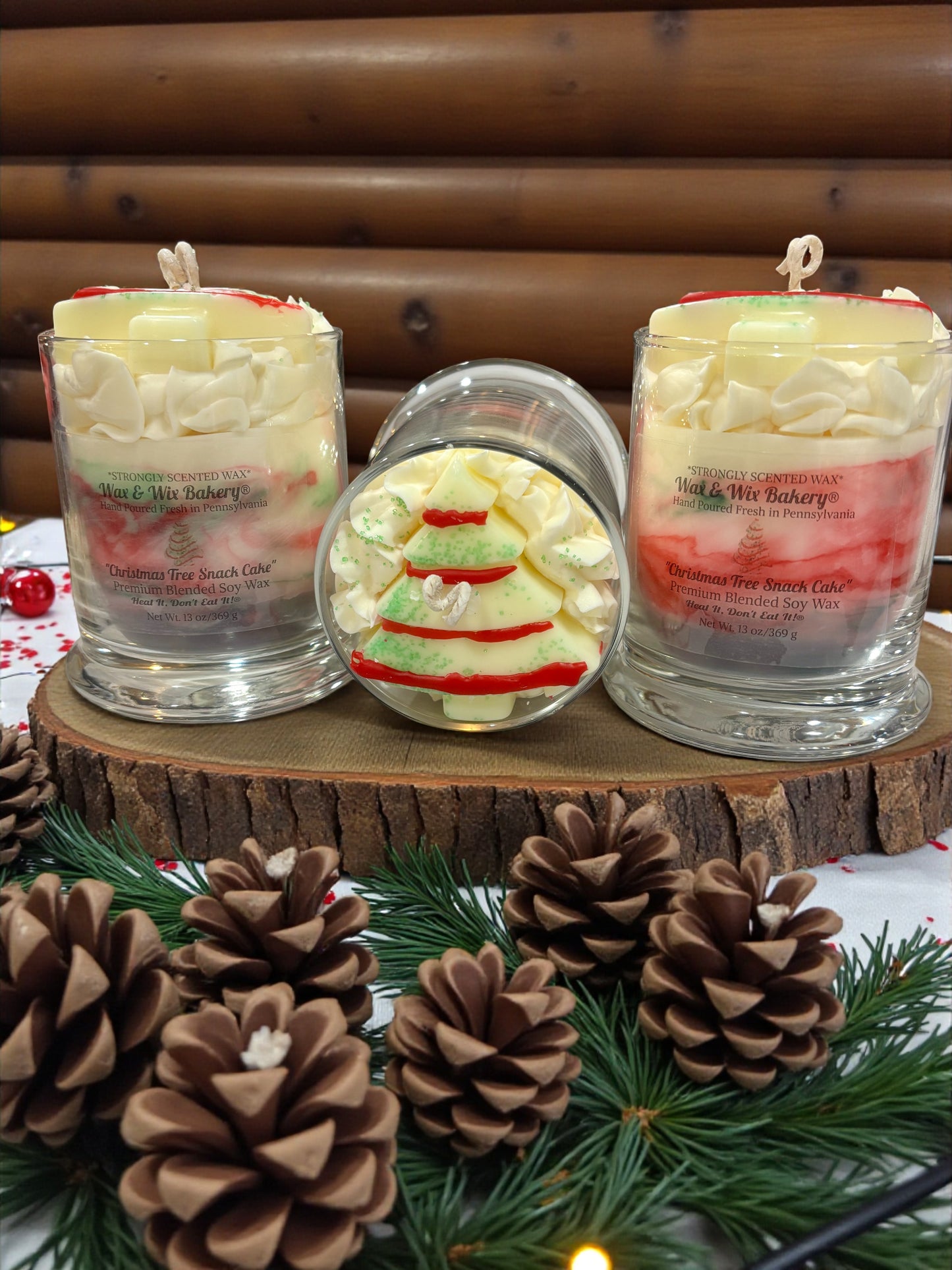 Christmas Tree Snack Cake Candle. 13oz. Soy Candle/Strong Scented Candle/Holiday Candle/Winter Candle/Dessert Candle